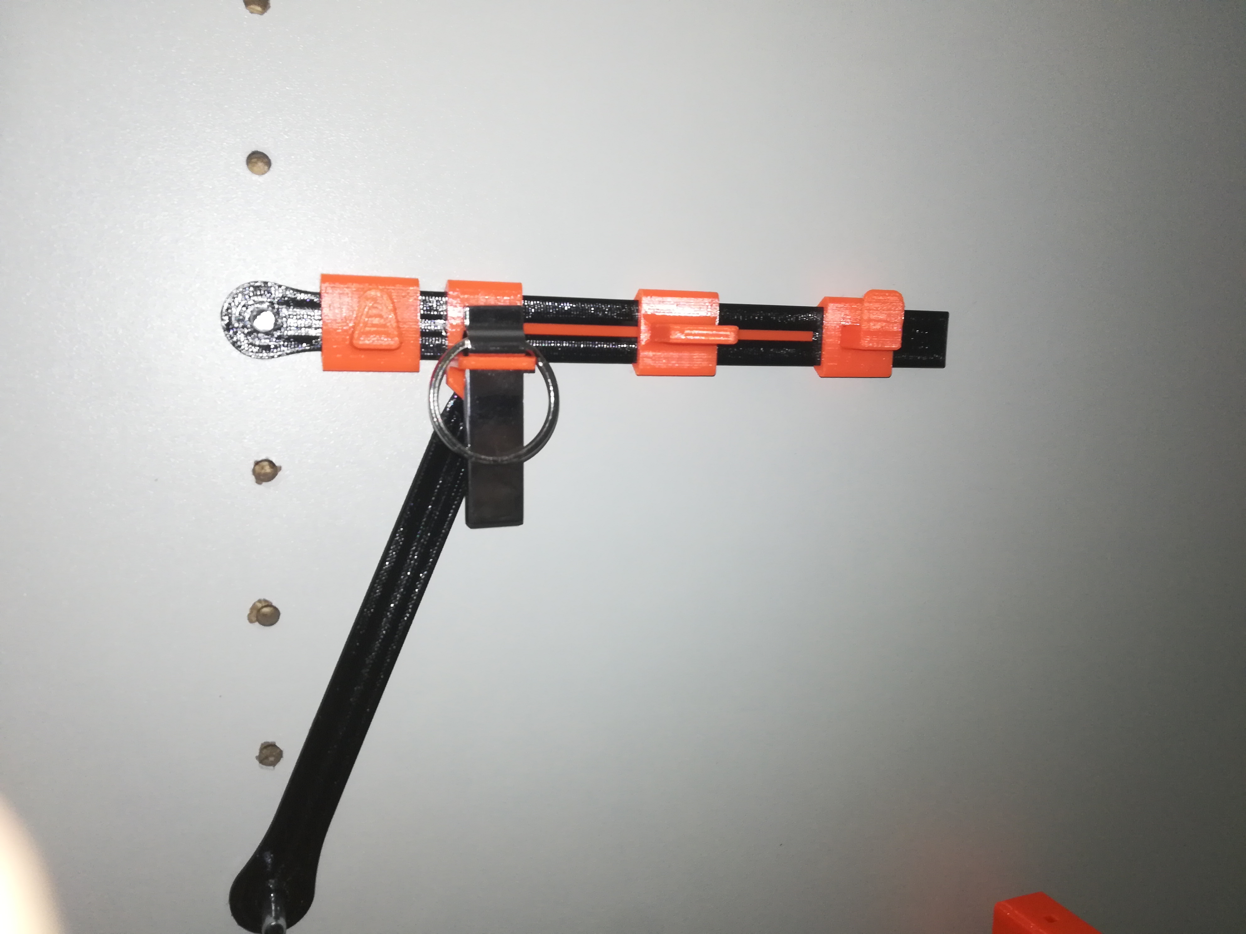 Closet-Wallhook  (Tool holder V2) — miniatura 3