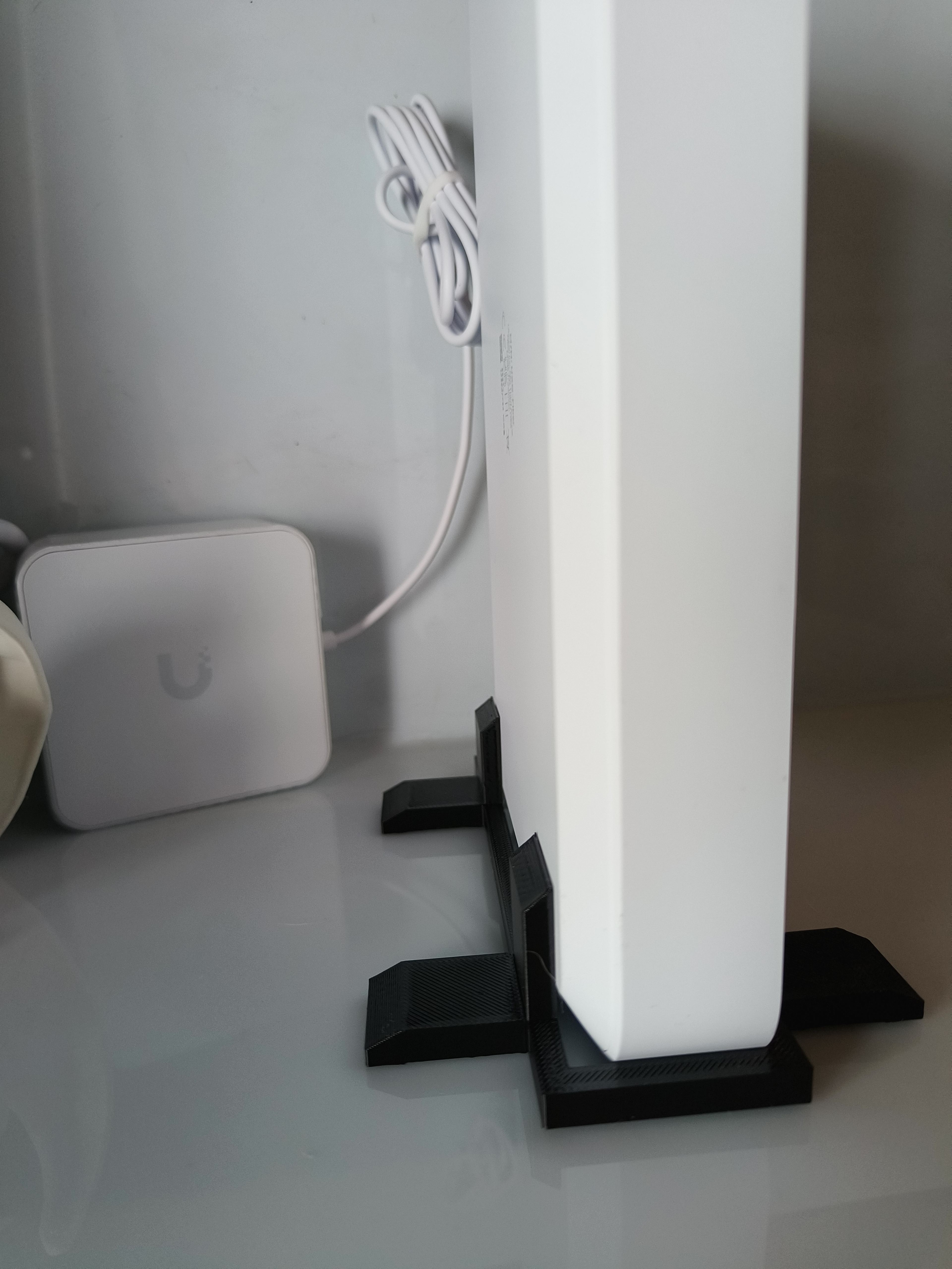UniFi Gateway Fiber (UXG-Fiber) Vertical Stand