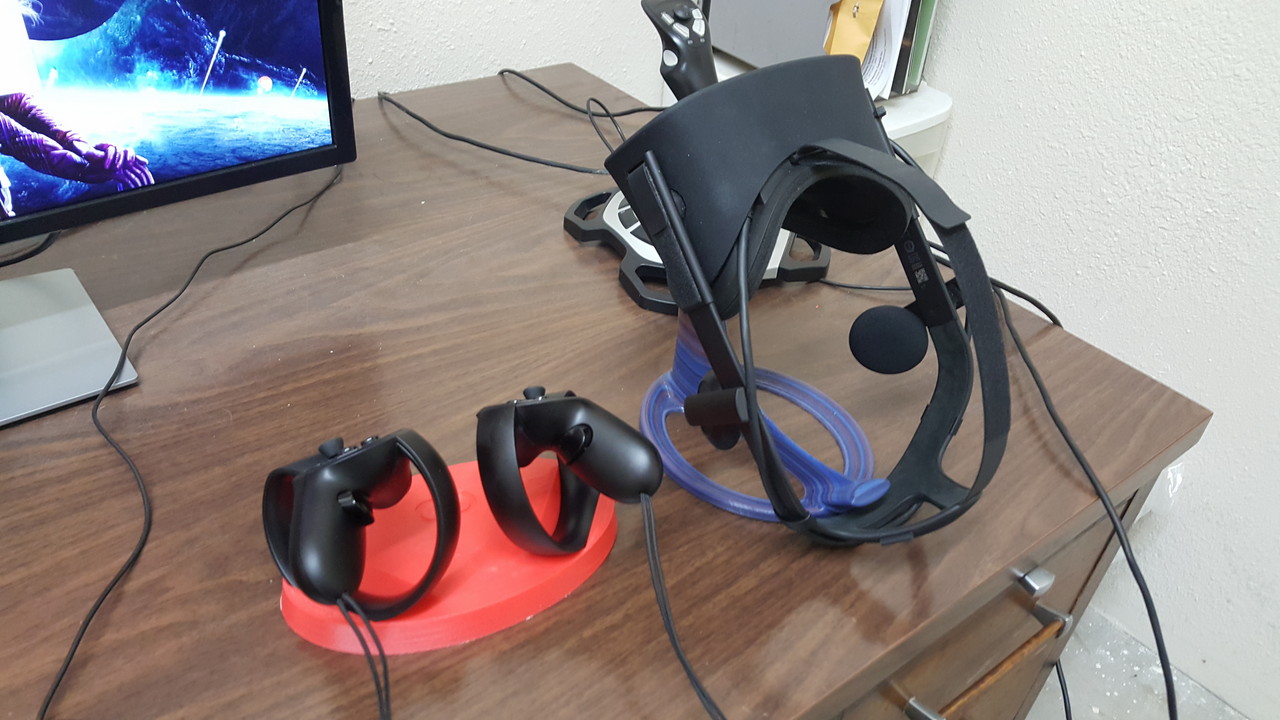Miniatura 3 do modelo 3D Oculus Touch Controller stand