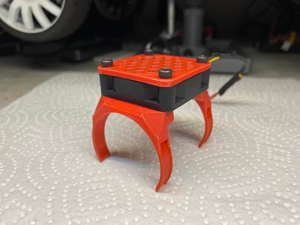 Team Corally Kuron 825 Motor Fan Mount