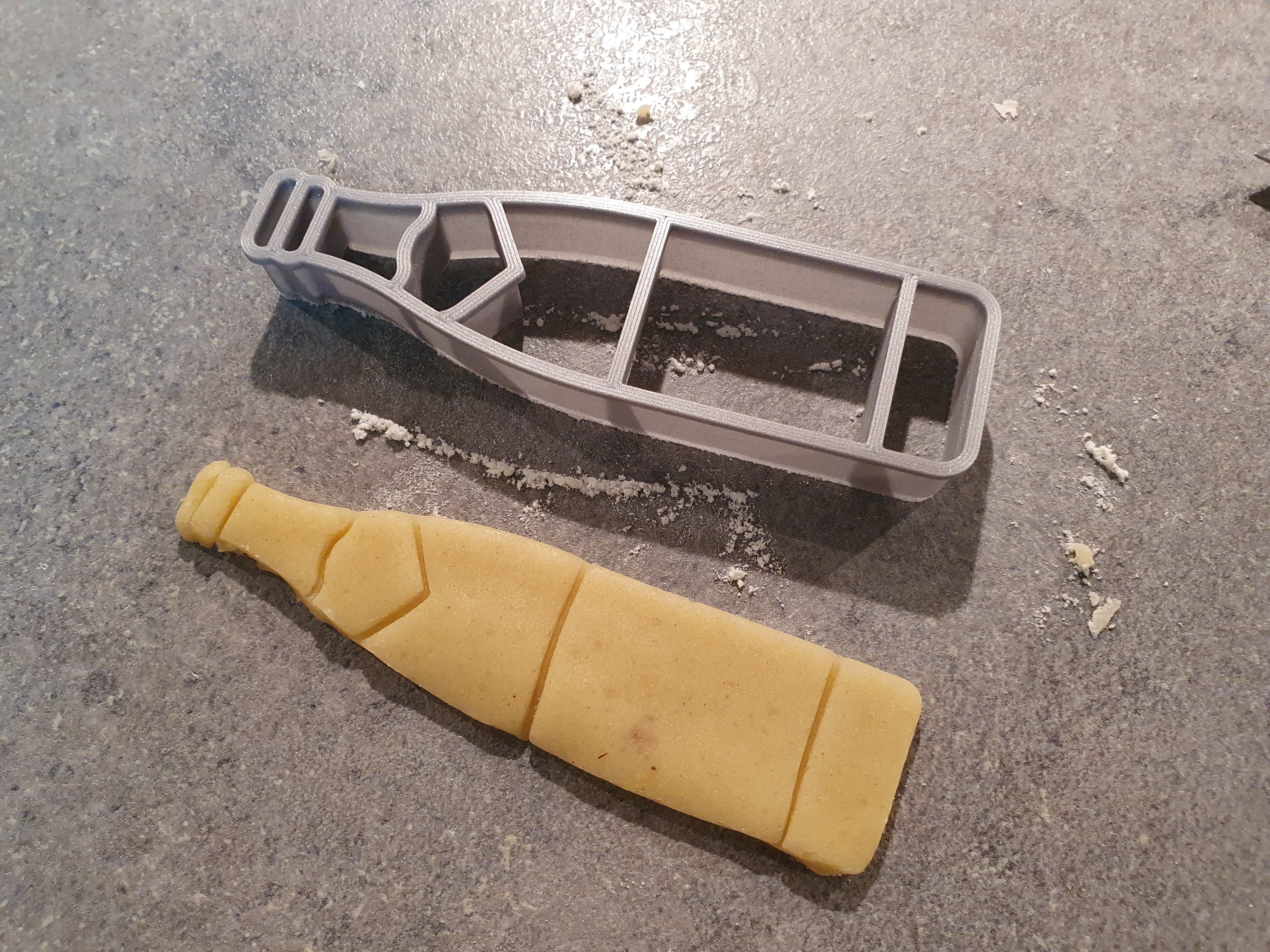 Beer bottle cookie cutter