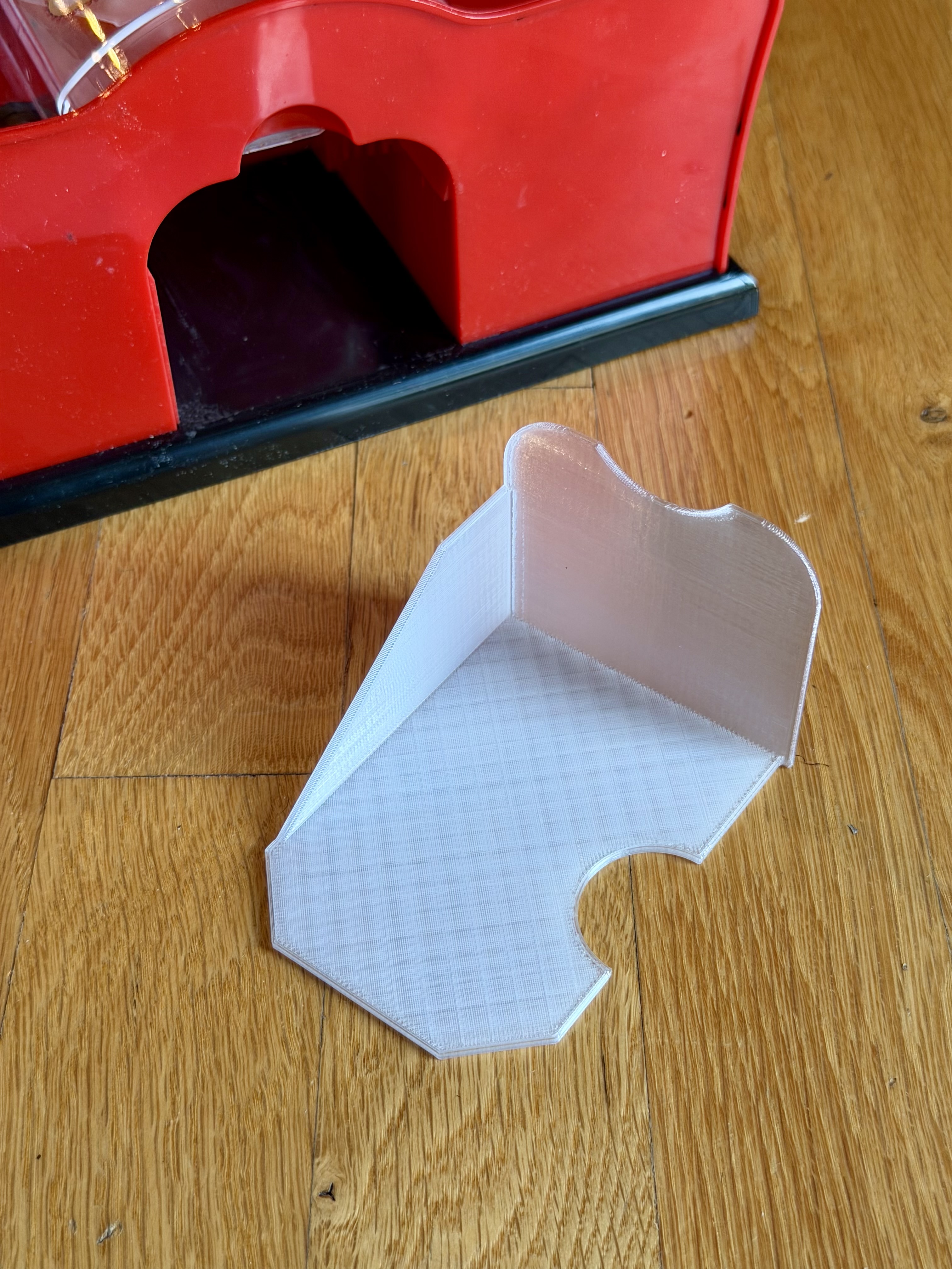 Card shuffler card tray