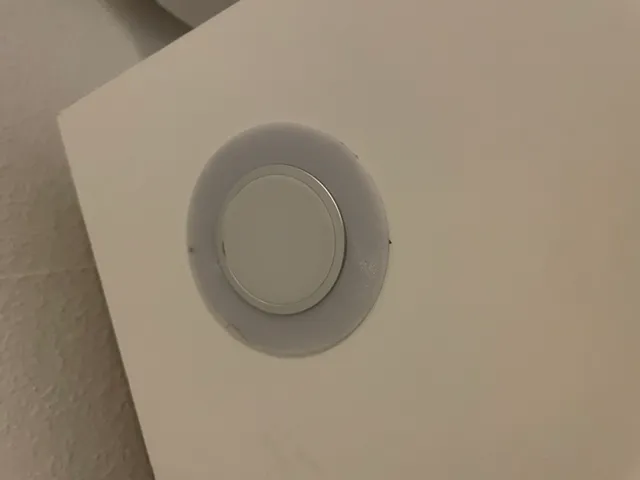 MagSafe charger (iPhone 12/13) adapter for Table