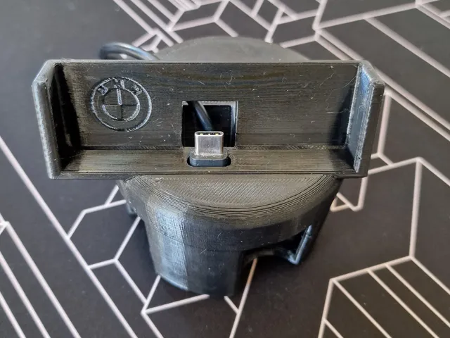 S22 Ultra F10/F11 BMW Cupholder with Spigen Case