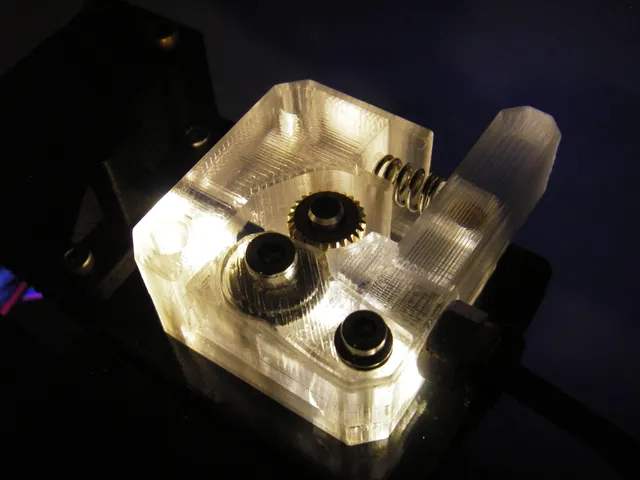 Glass Extruder