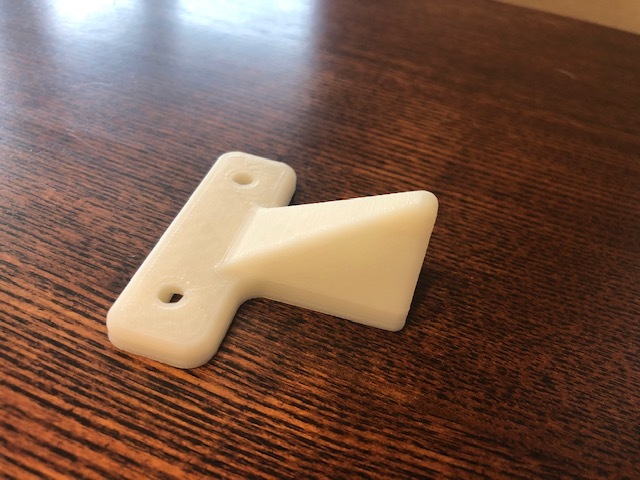 Miniatura 3 do modelo 3D PS4 Wall Mount Adapter - Command Strips