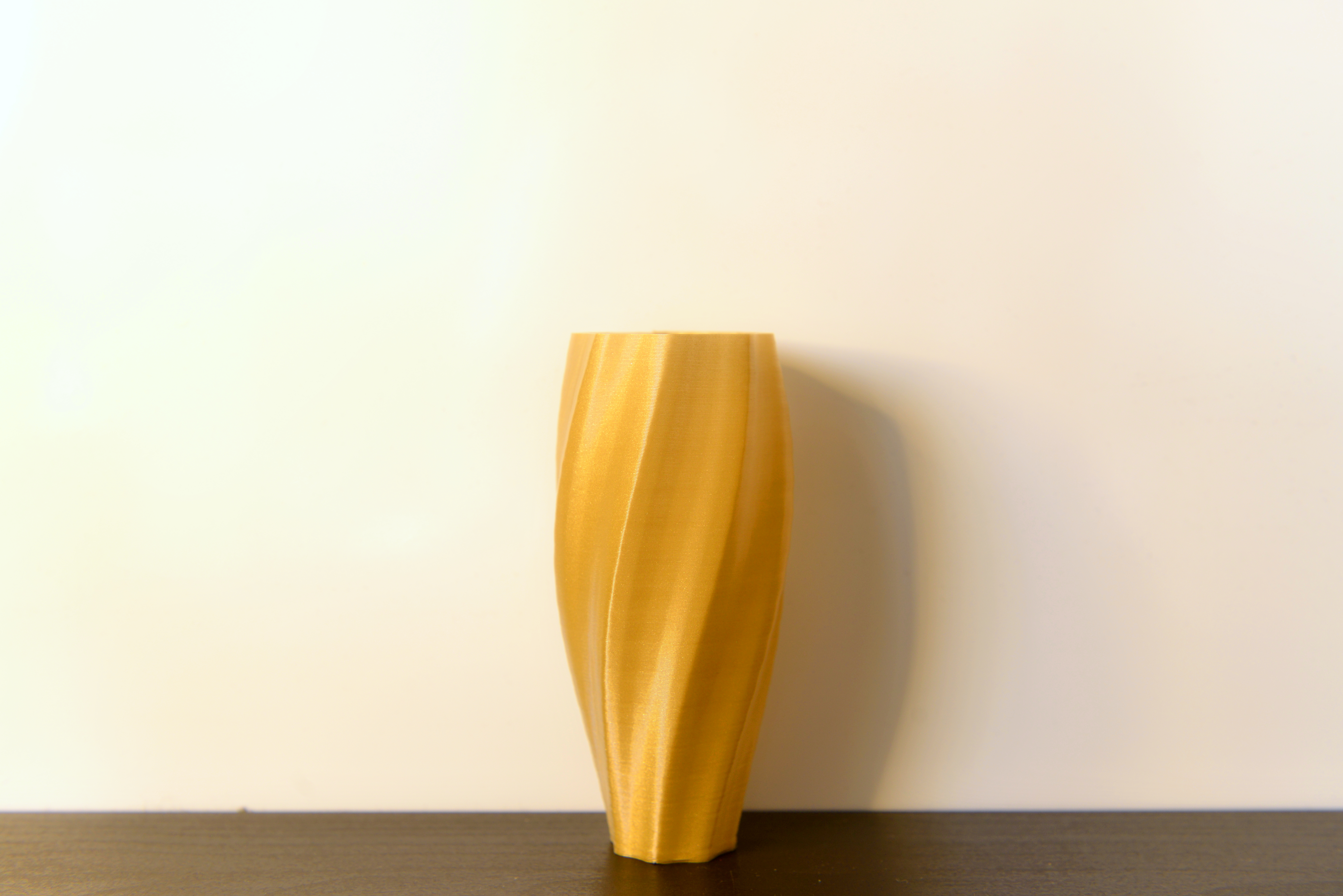 Wavy vase