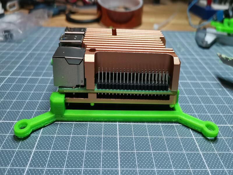 Miniatura 2 do modelo 3D Raspberry Pi cluster