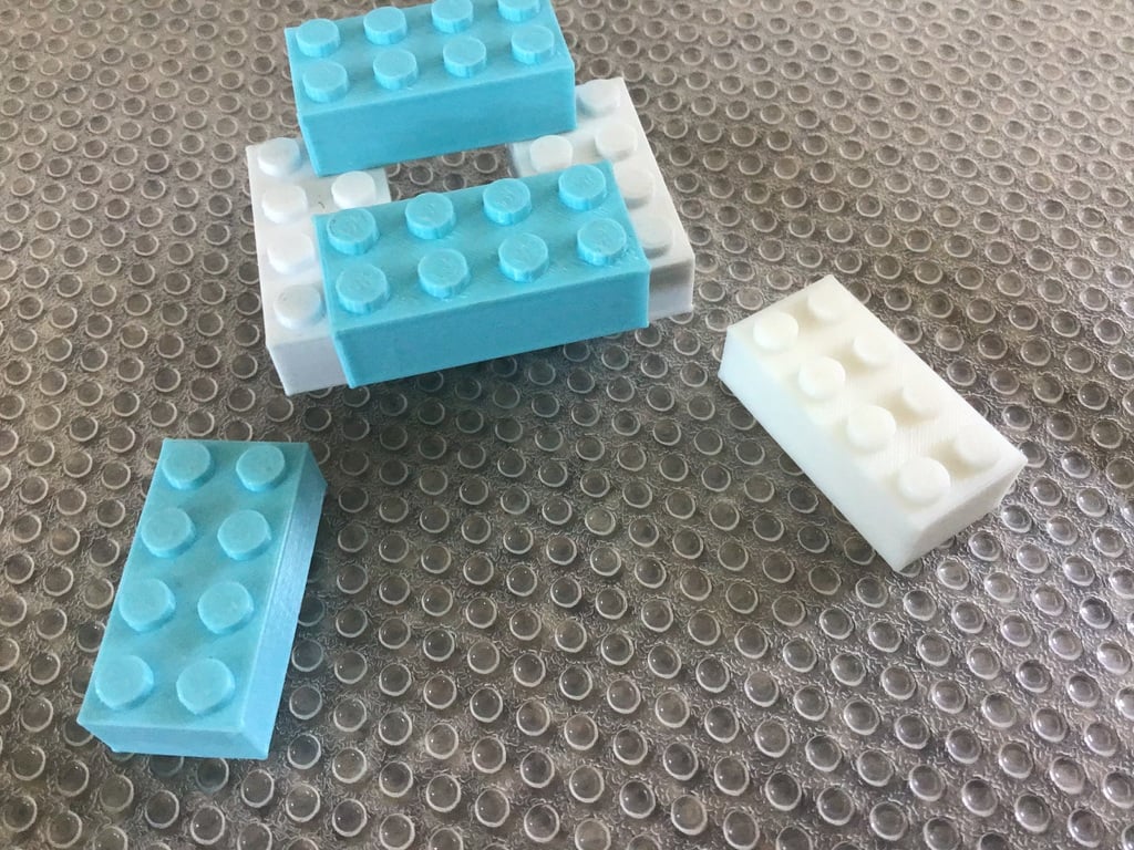 2x4 Brick — thumbnail 2