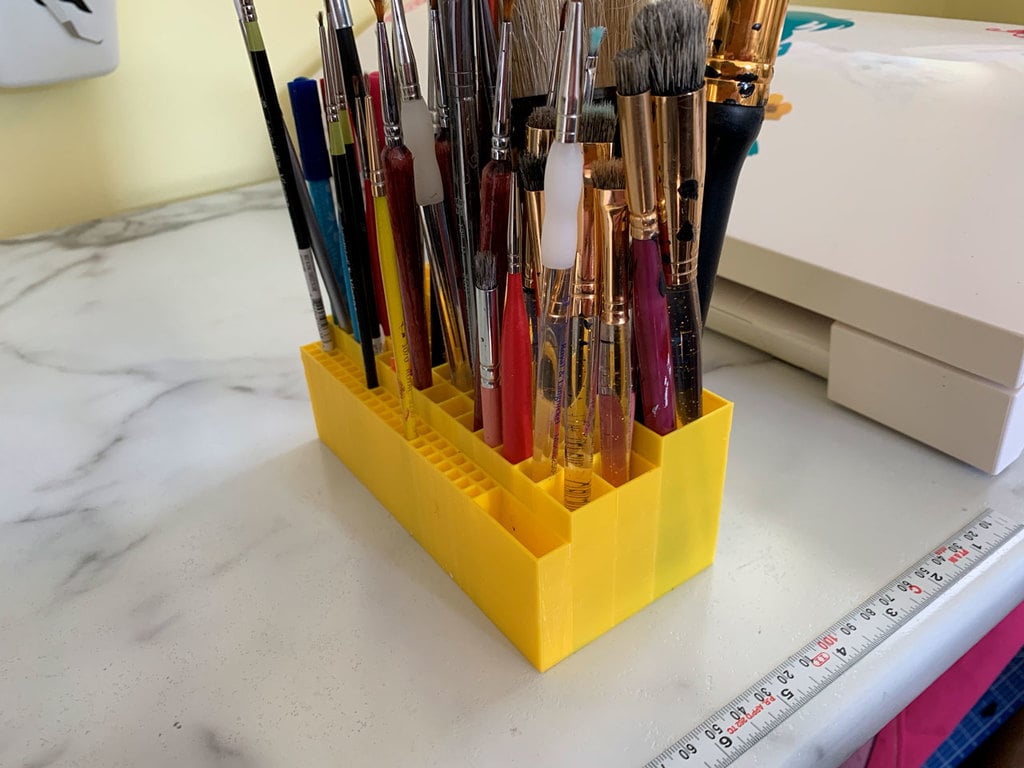 Artist Paintbrush Organizer