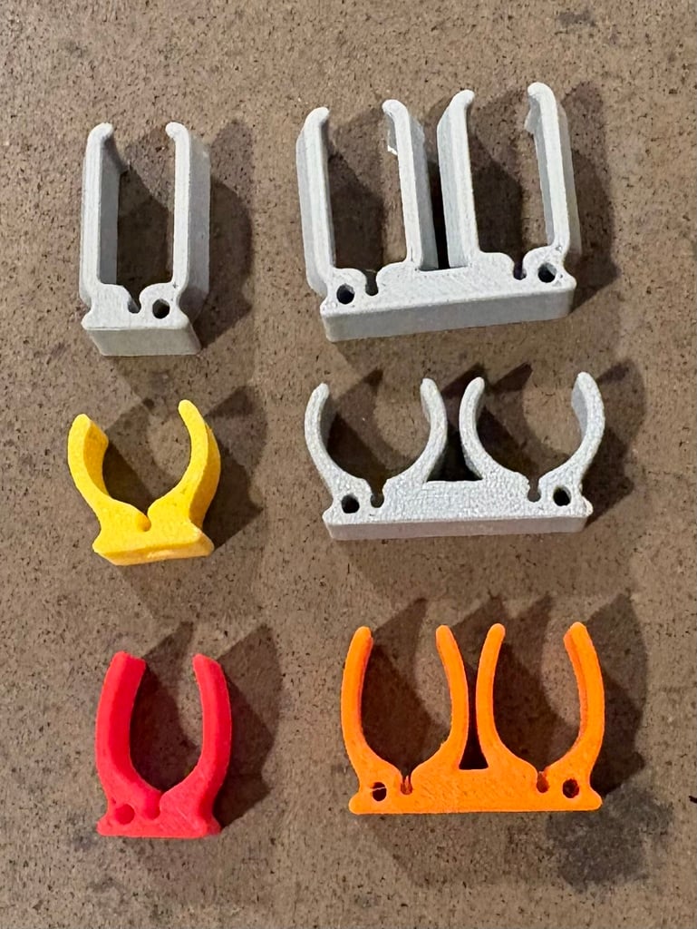RC sailboat rigging clips for storage and transport