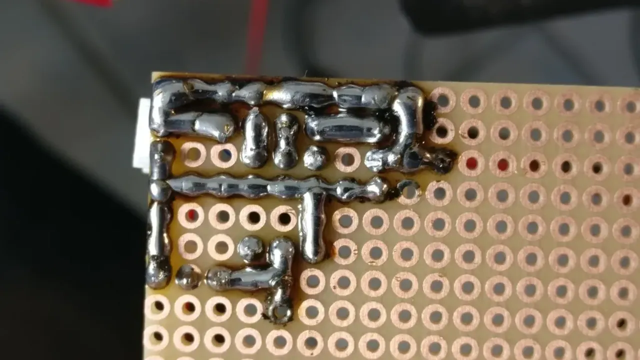 How to attach a LJC18A3-H-Z/BX capacitive probe via optocoupler to