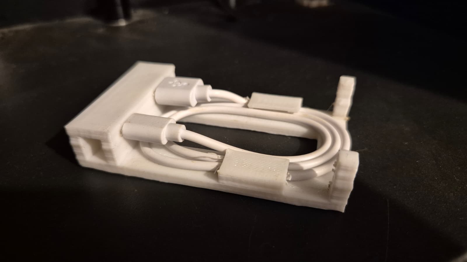 USB-C Cable Holder & Organizer