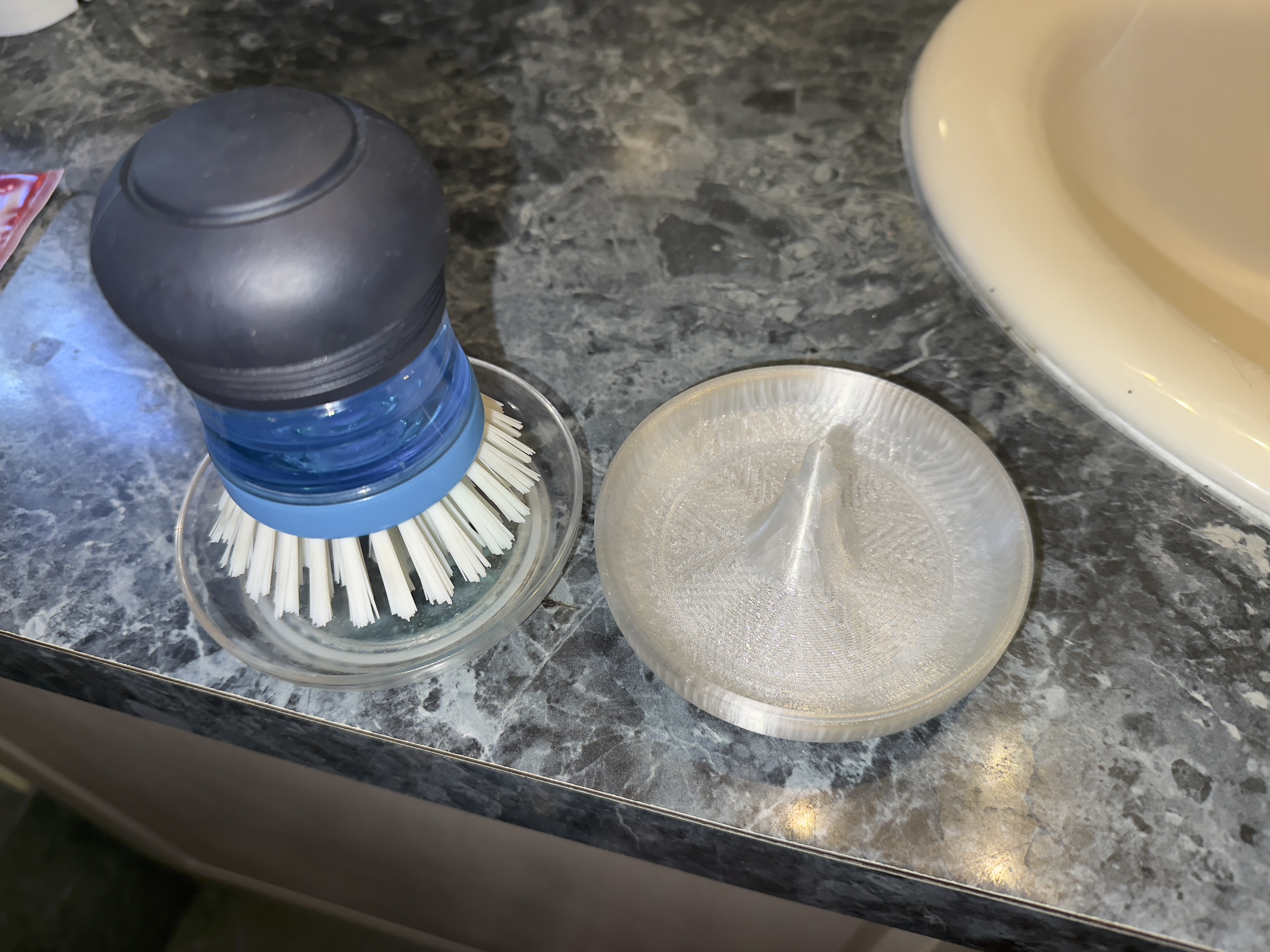 OXO palm brush holder