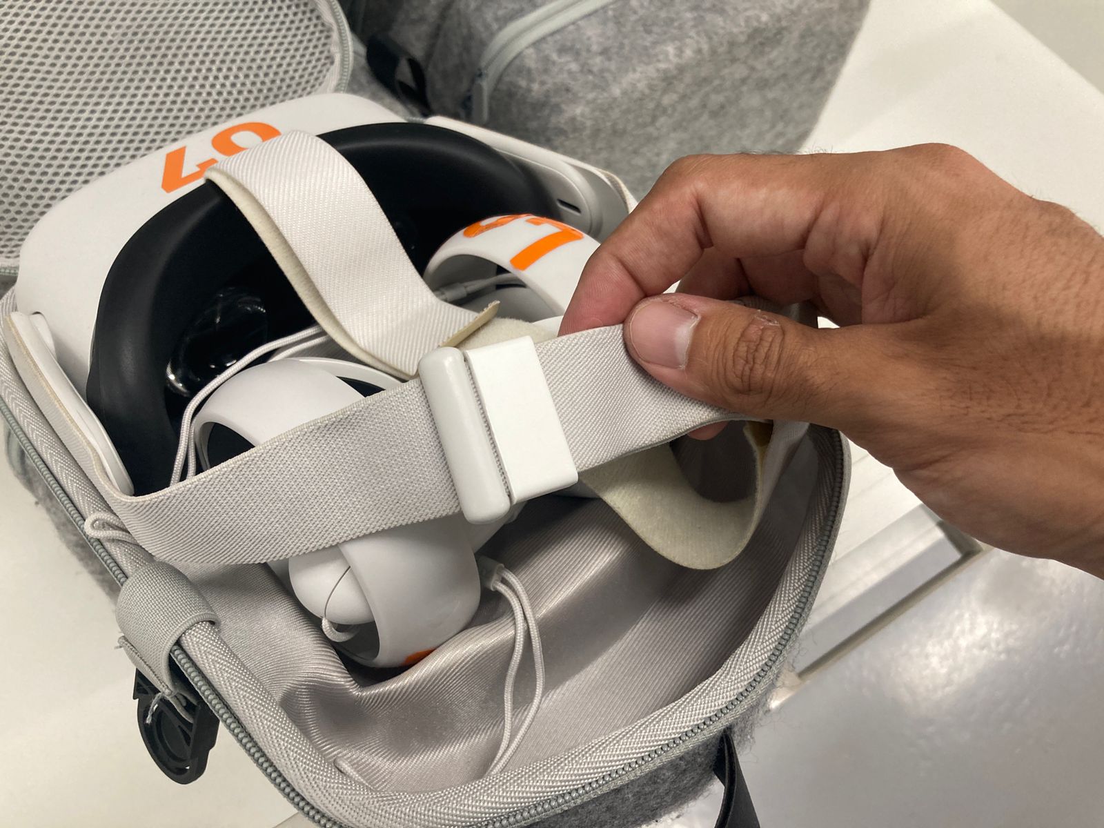 Oculus Quest 2 strap clip replacement