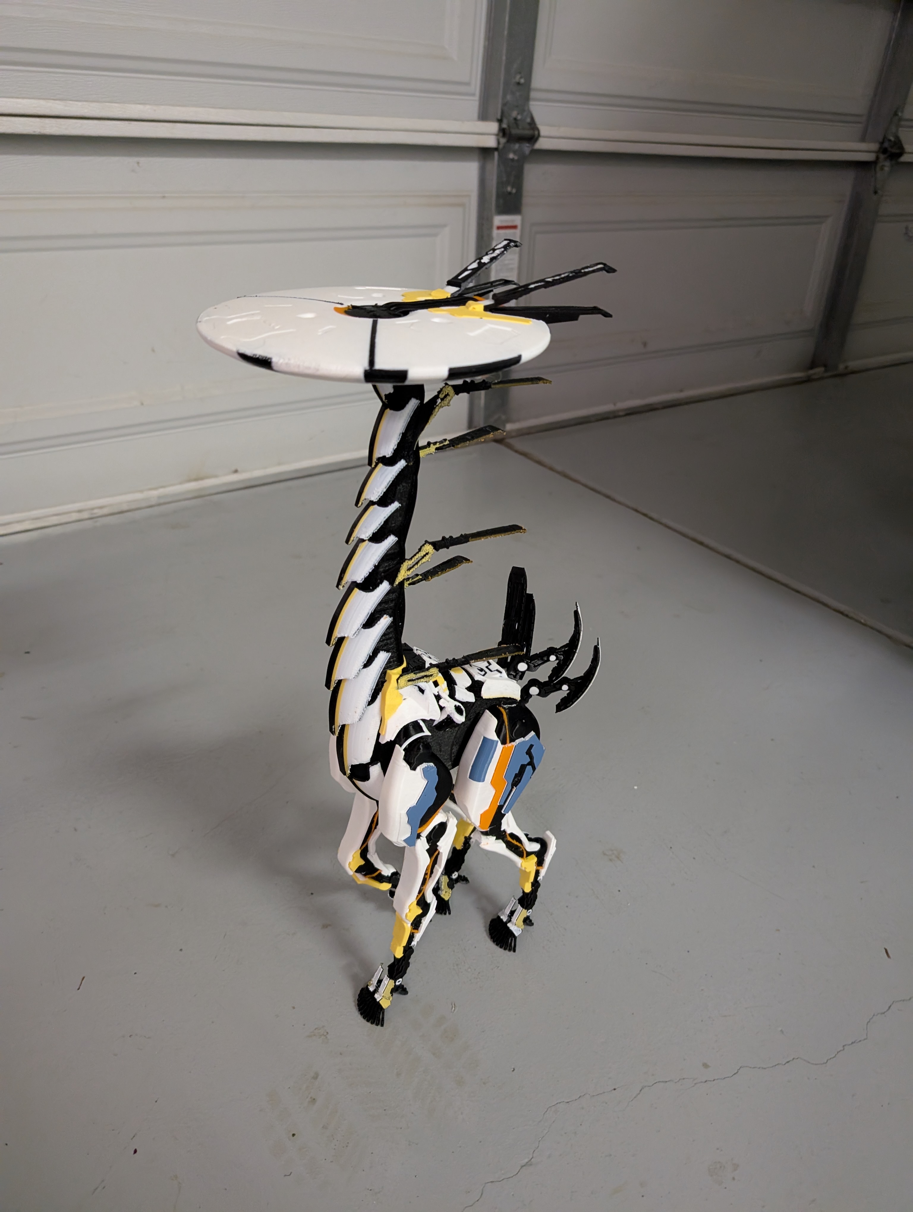 Multicolor Tallneck from the Horizon game series