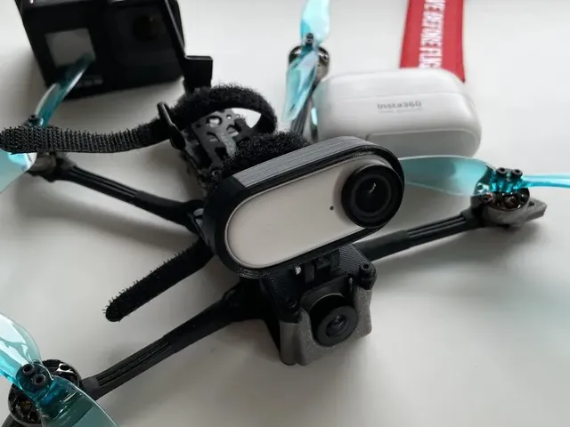 Insta360 Go 2 mount for Flywoo Explorer LR 4