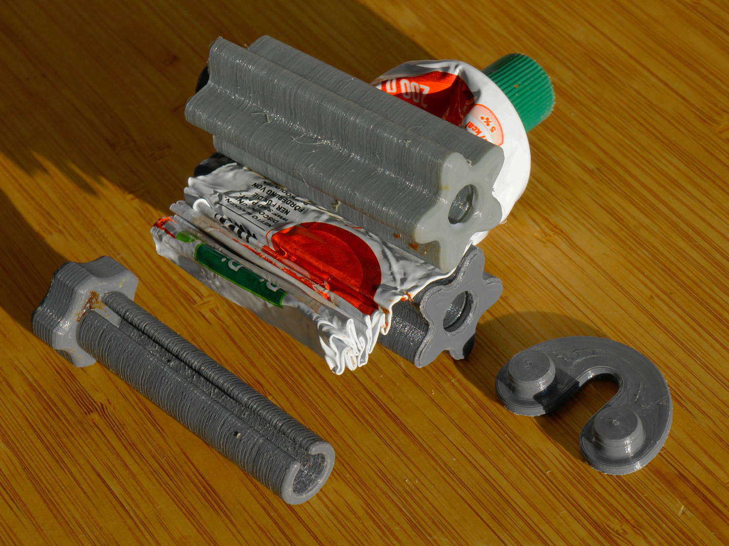 Tube squeezer