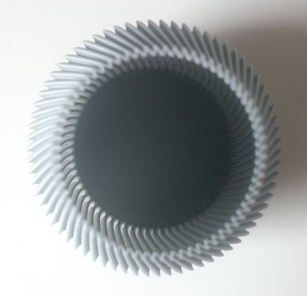Miniatura 5 do modelo 3D Ribbed Vase