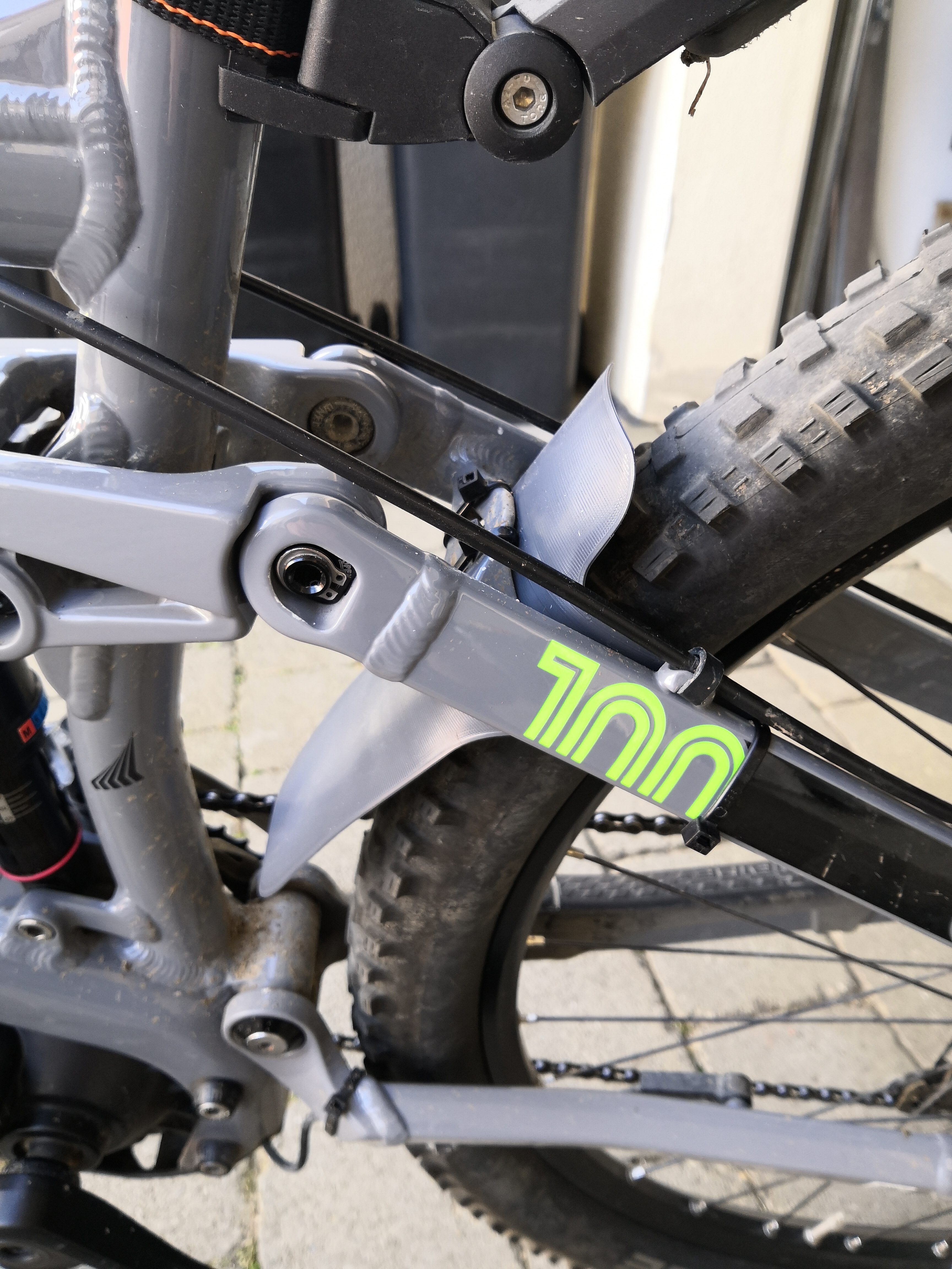 Customizable Mudguard for Mountainbike