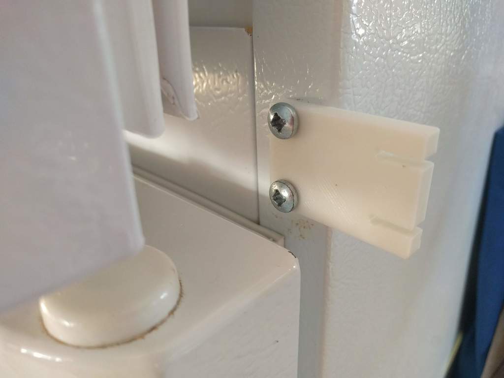 Fridge Child Lock (Safety) by Cymen Vig Download free STL model