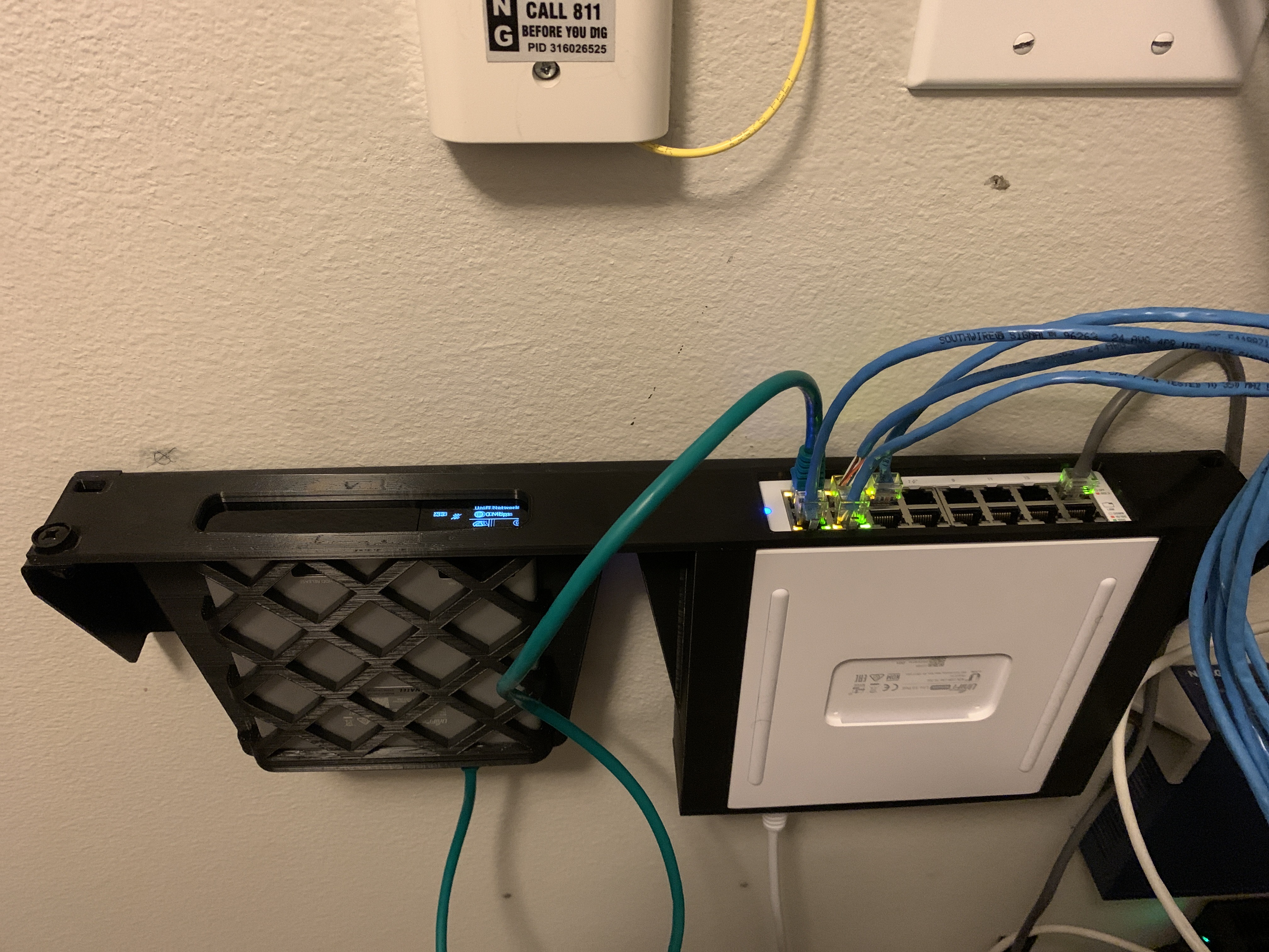Ubiquiti Cloud Key Switch Light Rack Mount