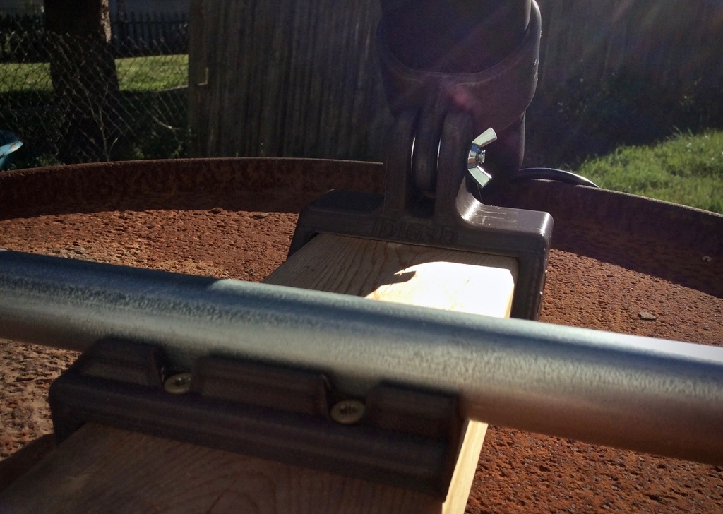 Angle Grinder Chop Saw for EMT Conduit and 2020 Extrusion by idig3D