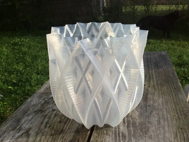 Vase - 16 pointed