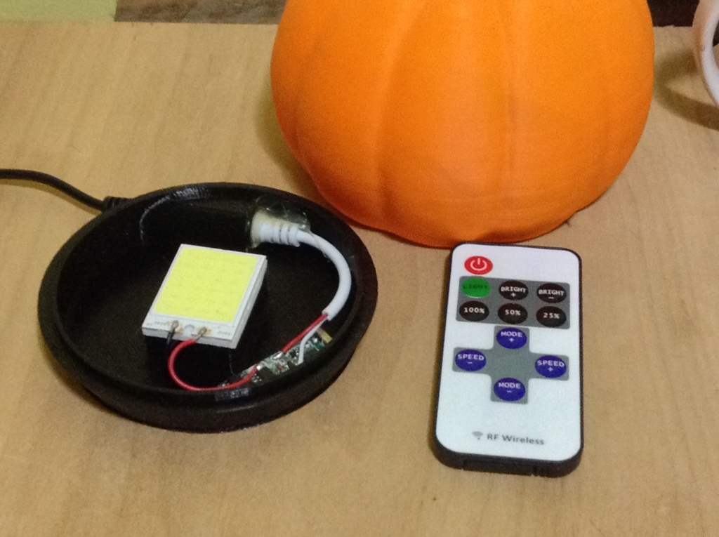 Miniatura 4 do modelo 3D Pumpkin base