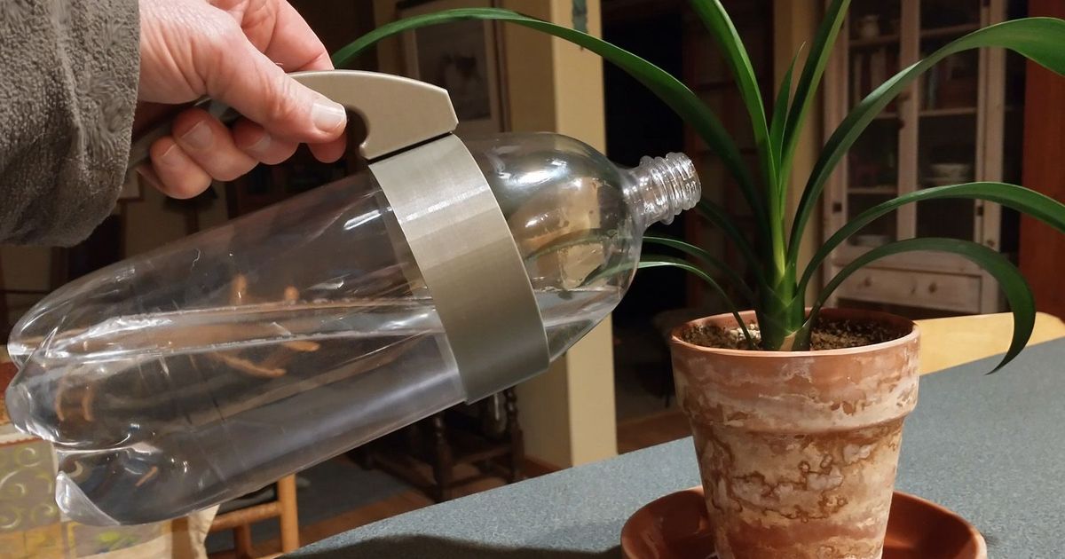 2Liter Bottle Handle by LoboCNC Download free STL model