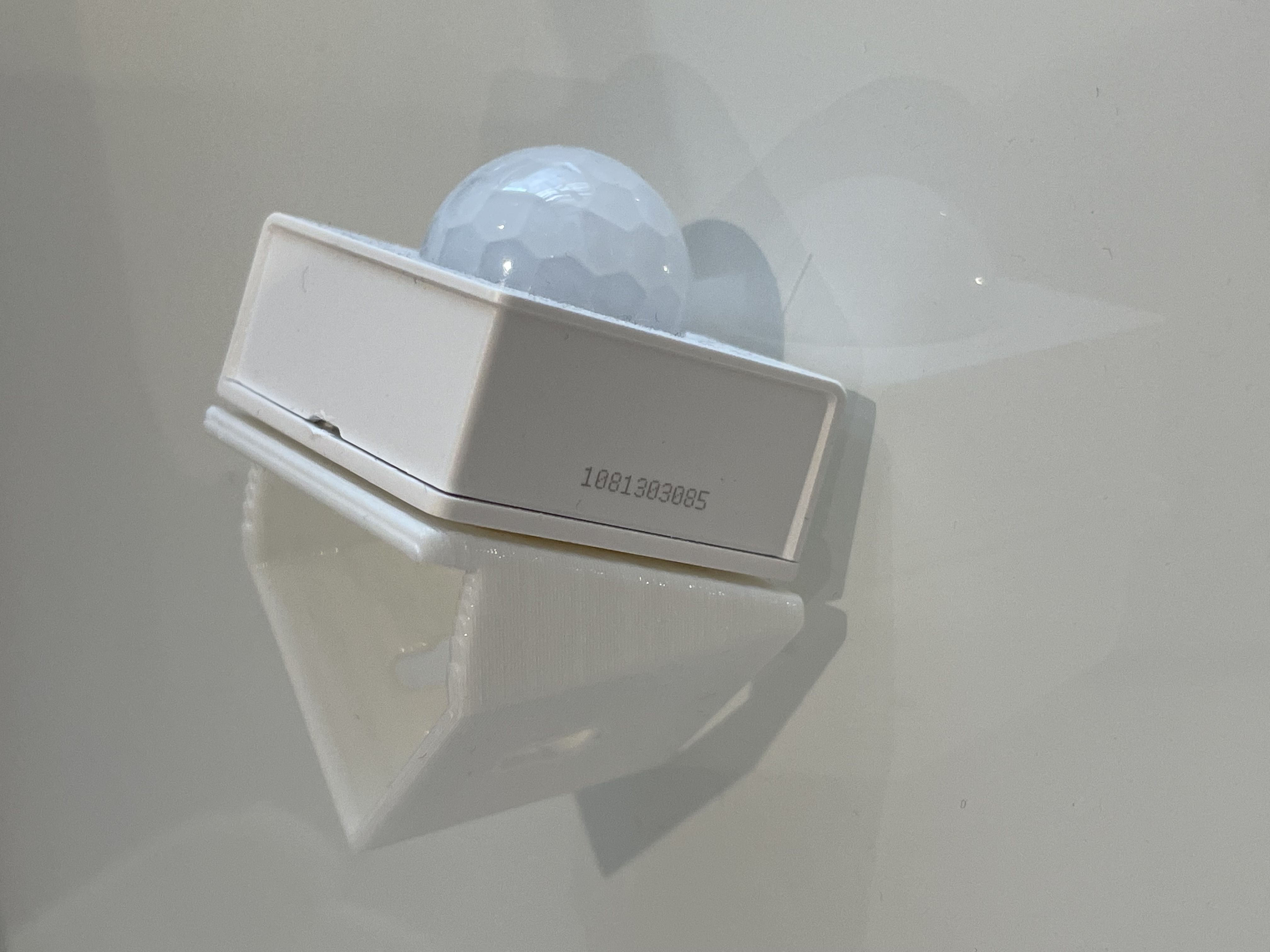 Sonoff snzb-03 wall mount