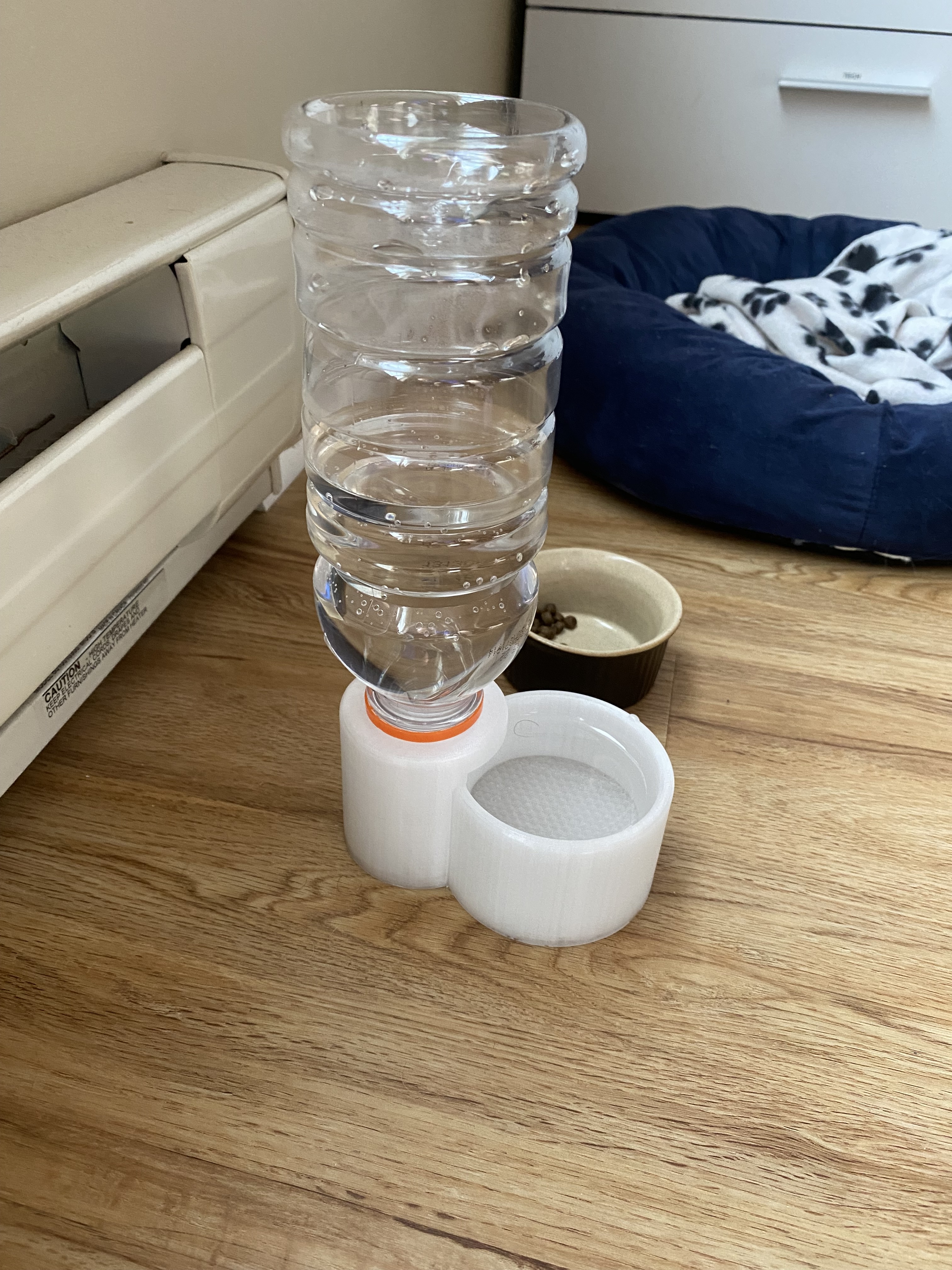 Gatorade Bottle Gravity Feed Water Dish