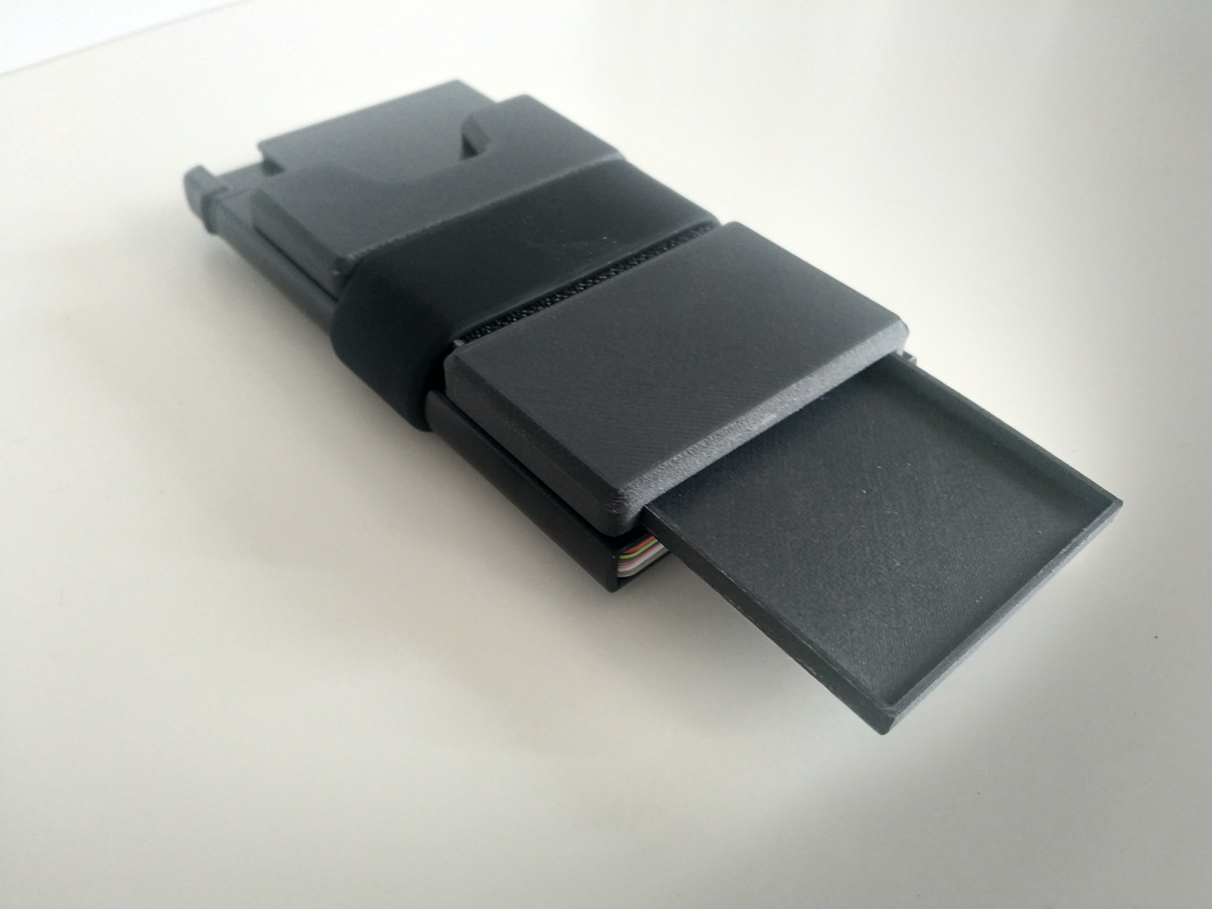 Ekster Cardholder Compartment