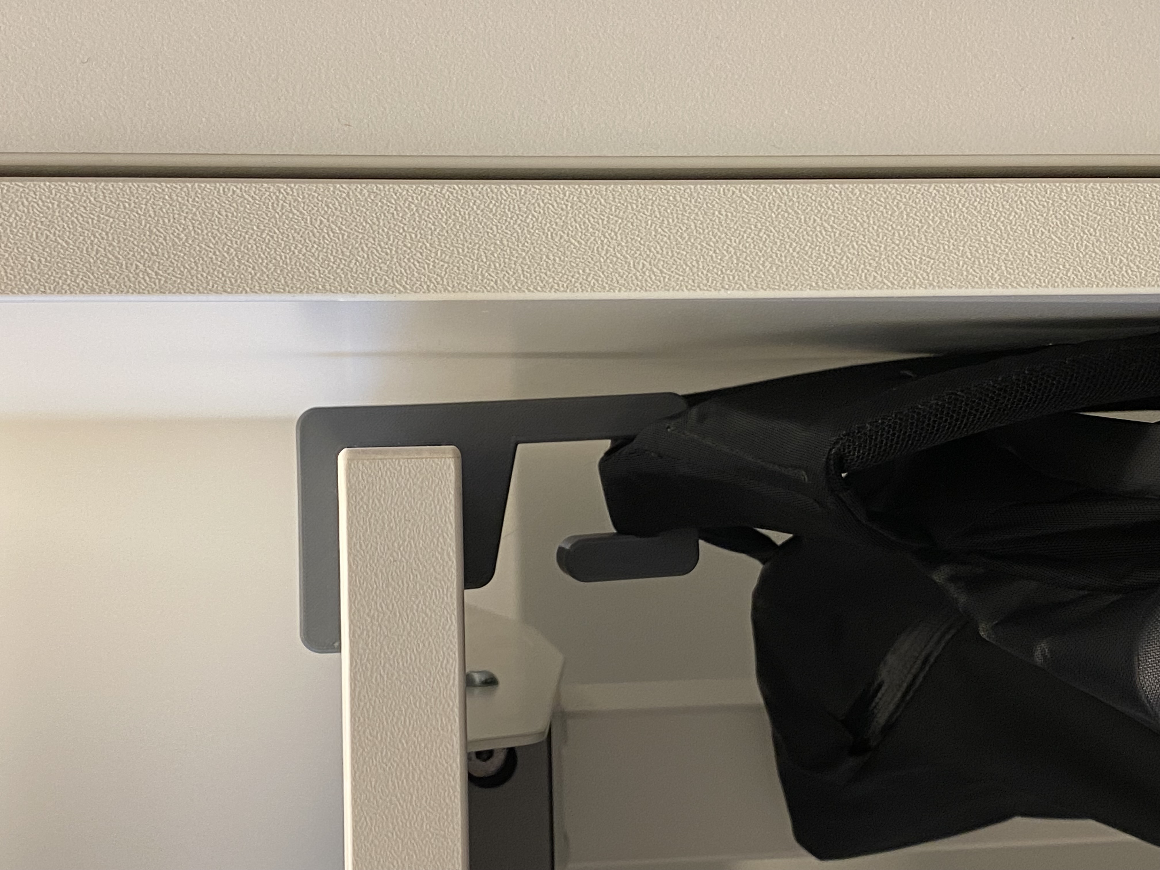 DeskHook - Hook for your desk
