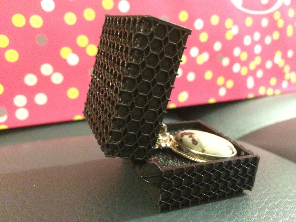 Miniatura 2 do modelo 3D HexaBox