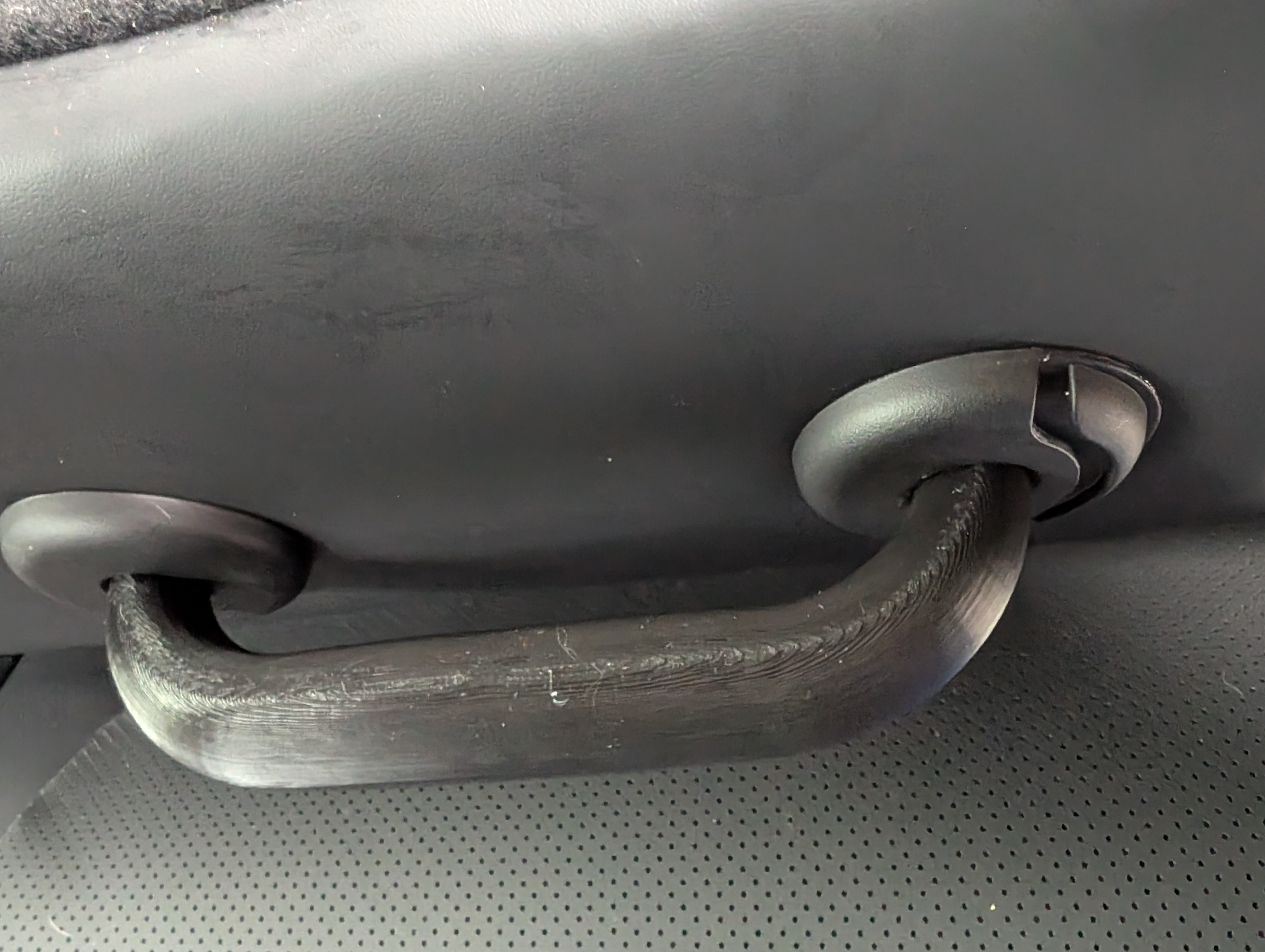 Leapmotor C10 rear headrest rail dummy insert