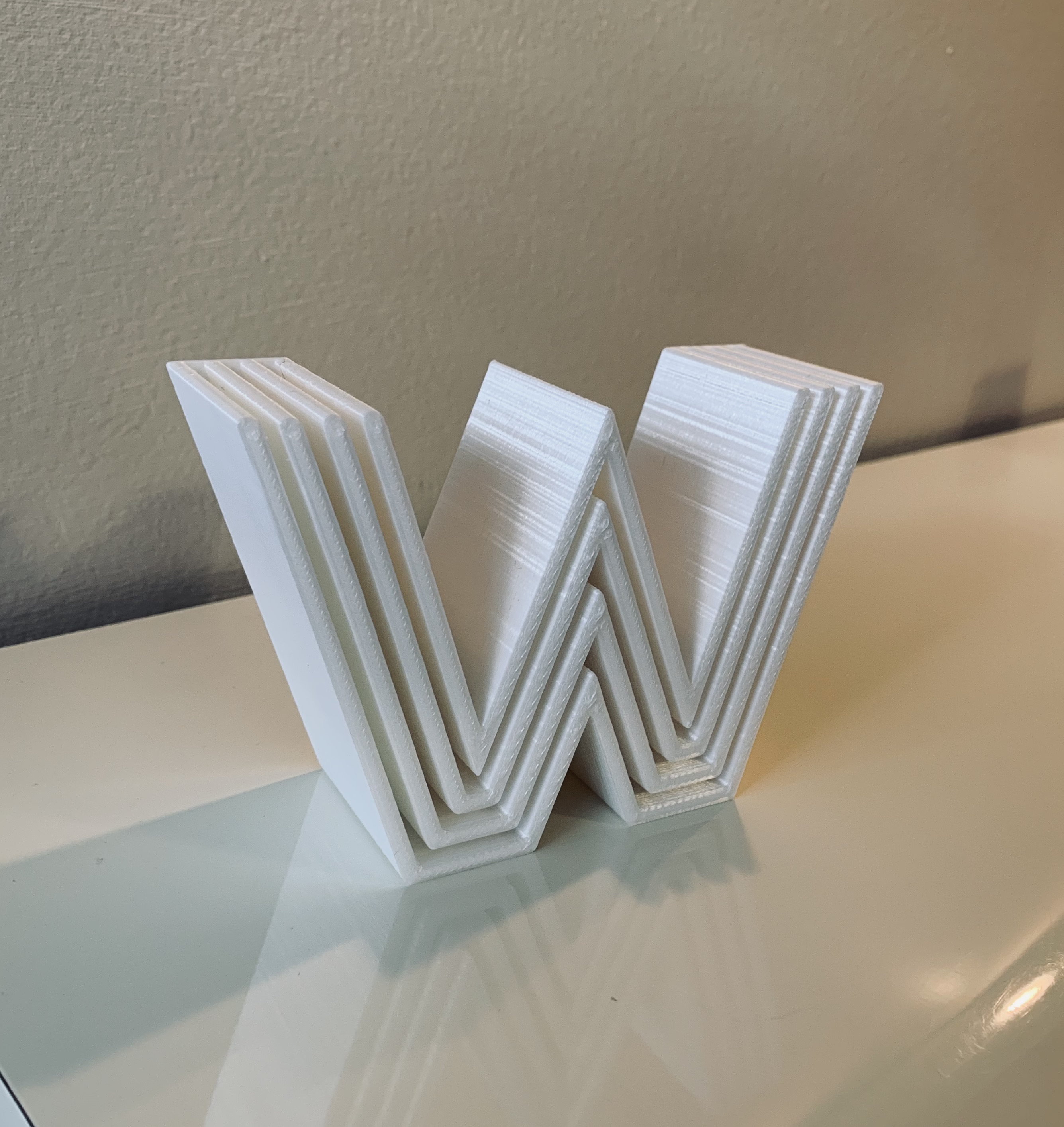 Decorative Block Initial 'W' — miniatura 2