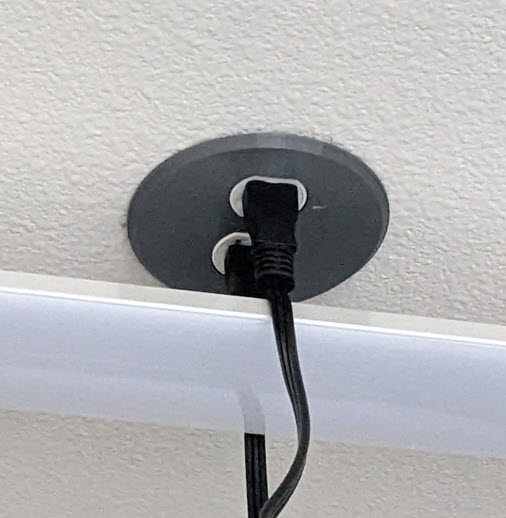 Round duplex outlet cover plate