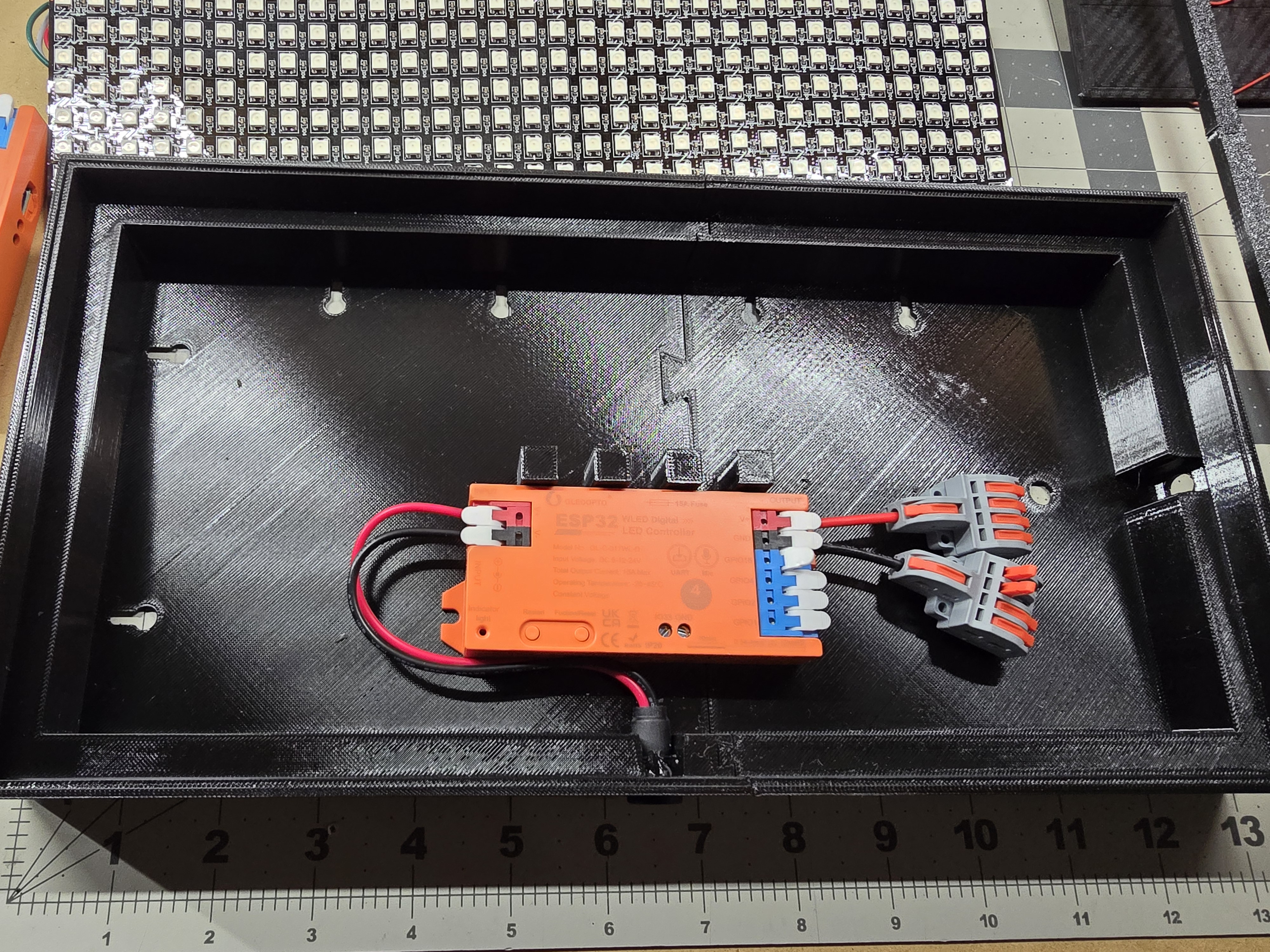 16x32 MATRIX WLED esp32 controller frame