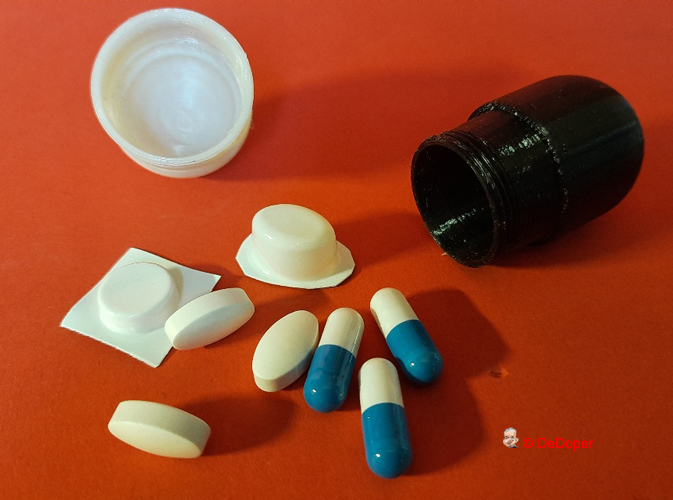 Miniatura 2 do modelo 3D Travel pillbox
