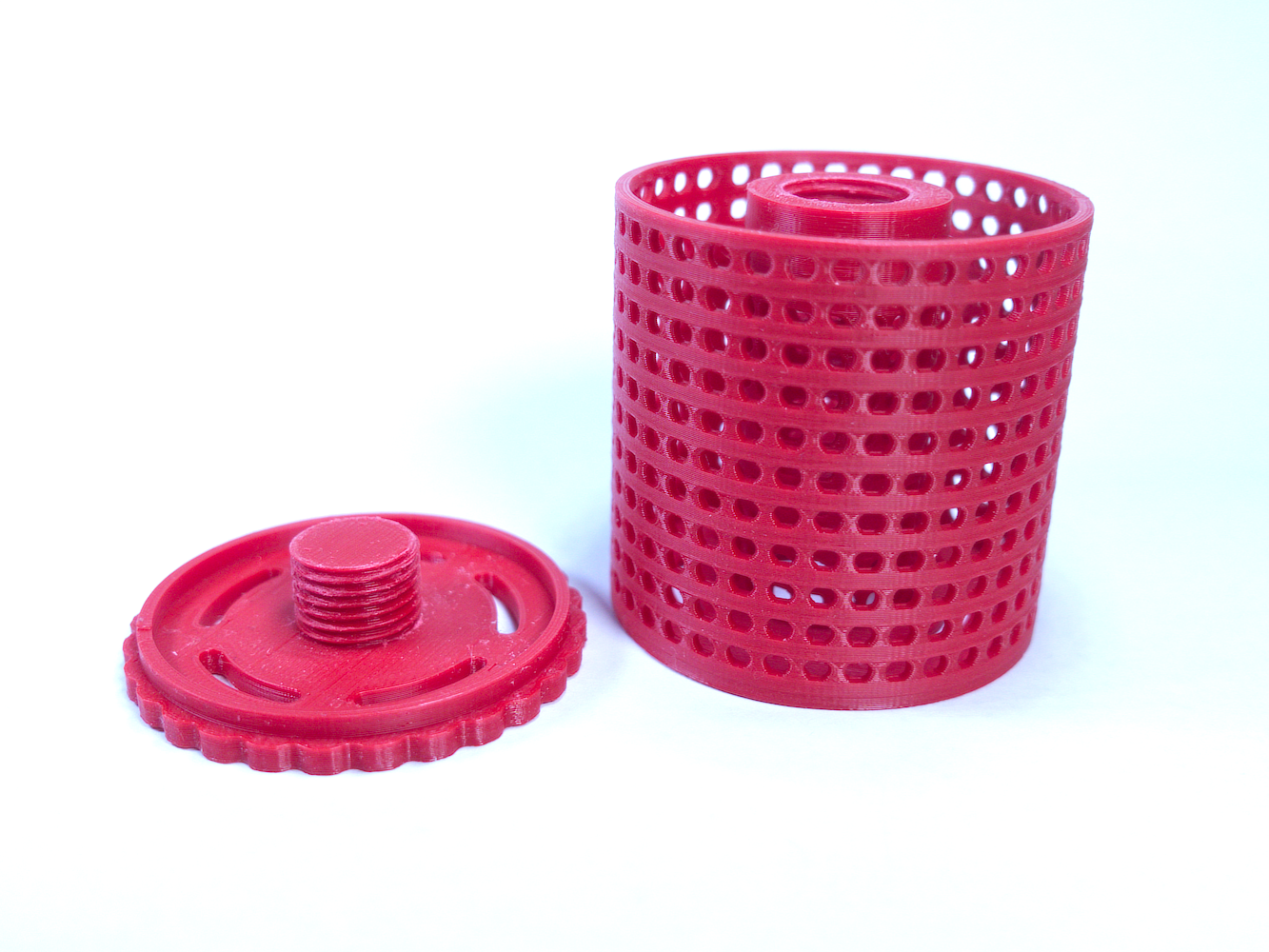 Silica gel container with screw cap