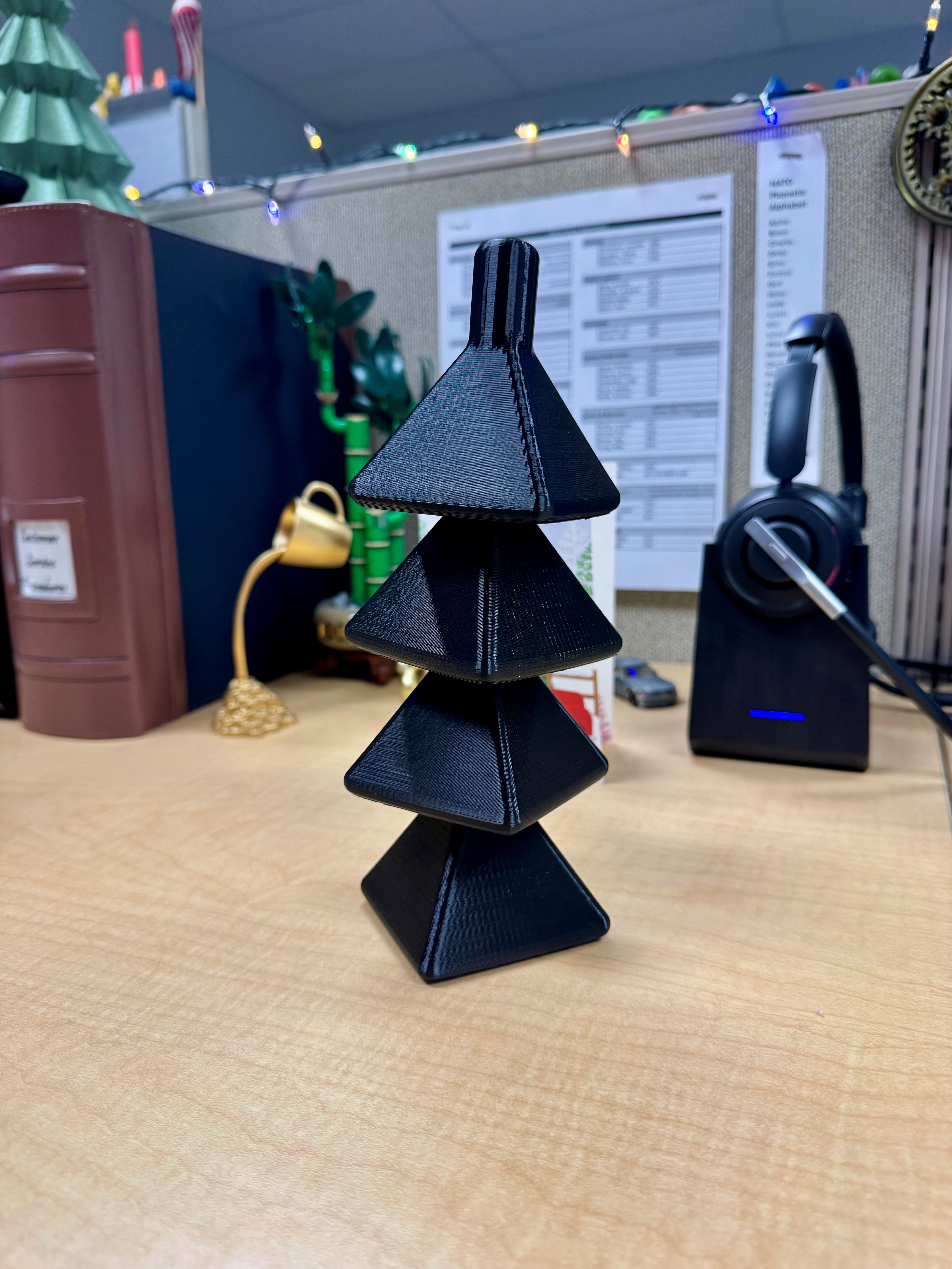 Stackable Painter's Pyramid - Resizable! — miniatura 3