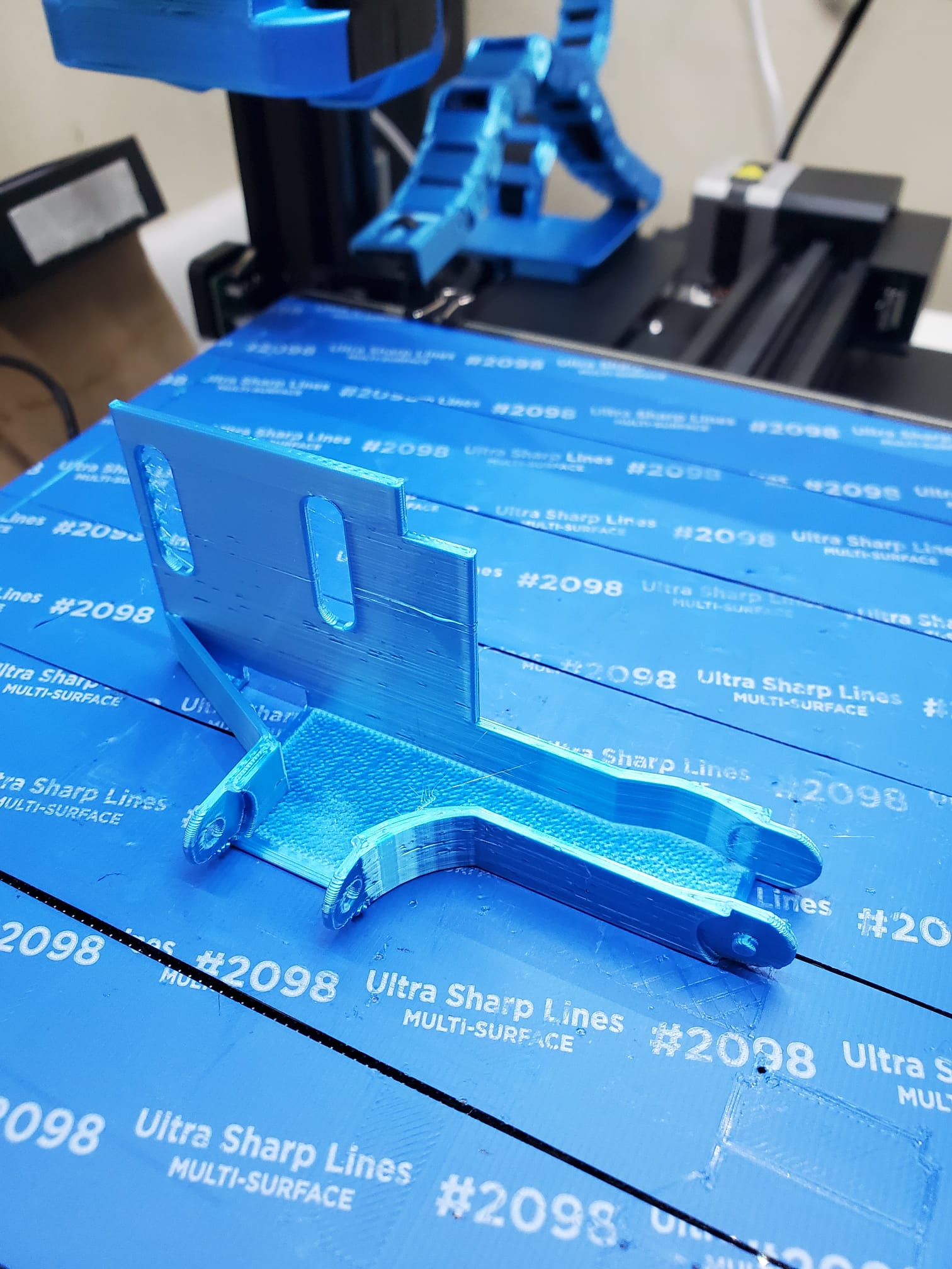 Ender 3v2/Aquila Cable Chain Extruder Mount with Filament Runout by ...