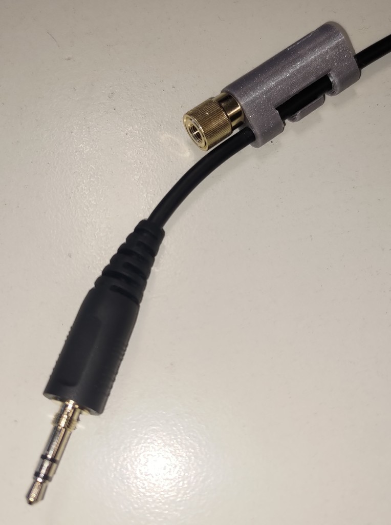 headphones jack adapter holder