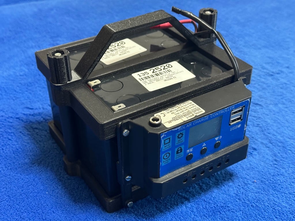 2x AGM battery holder with PWM solar controller