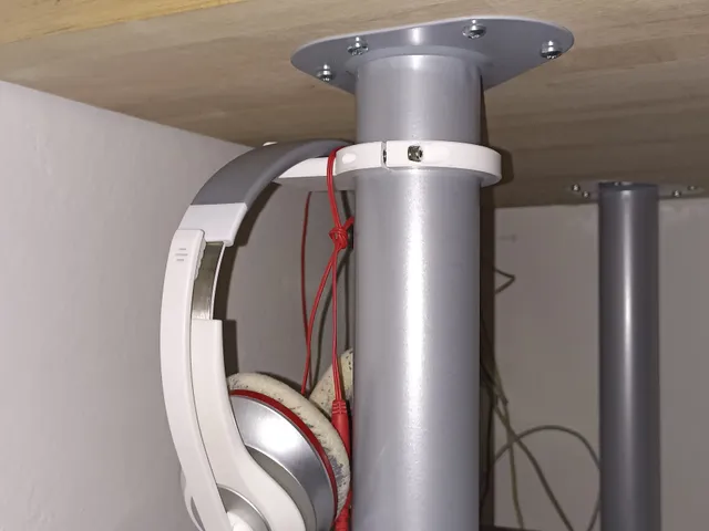 Headphone holder