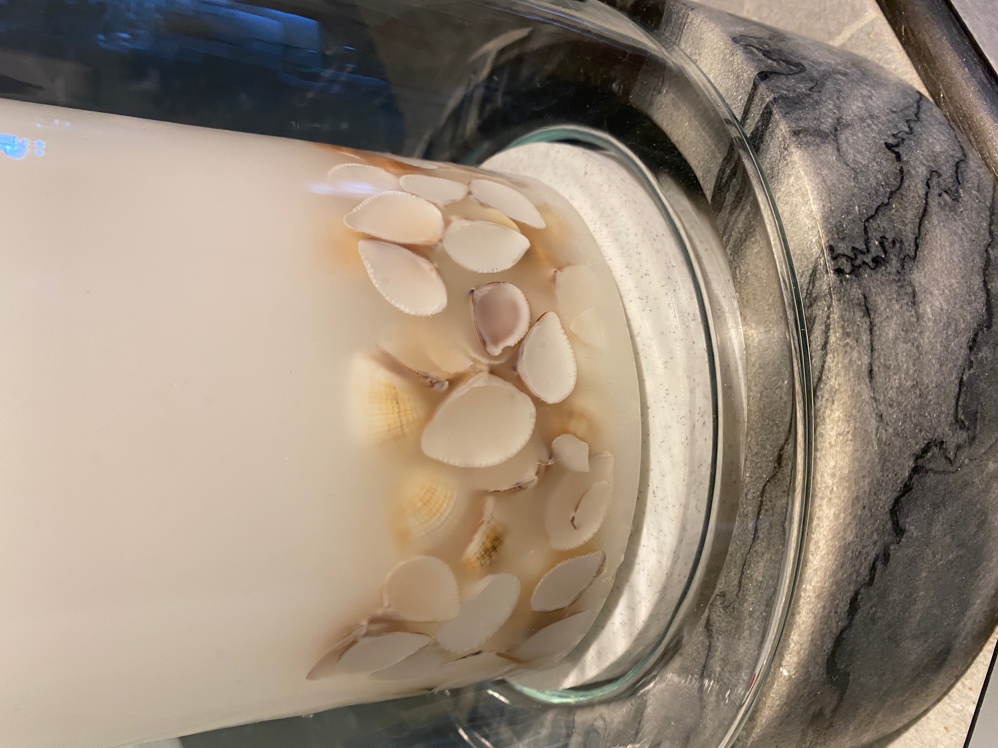 Candle holder lift base