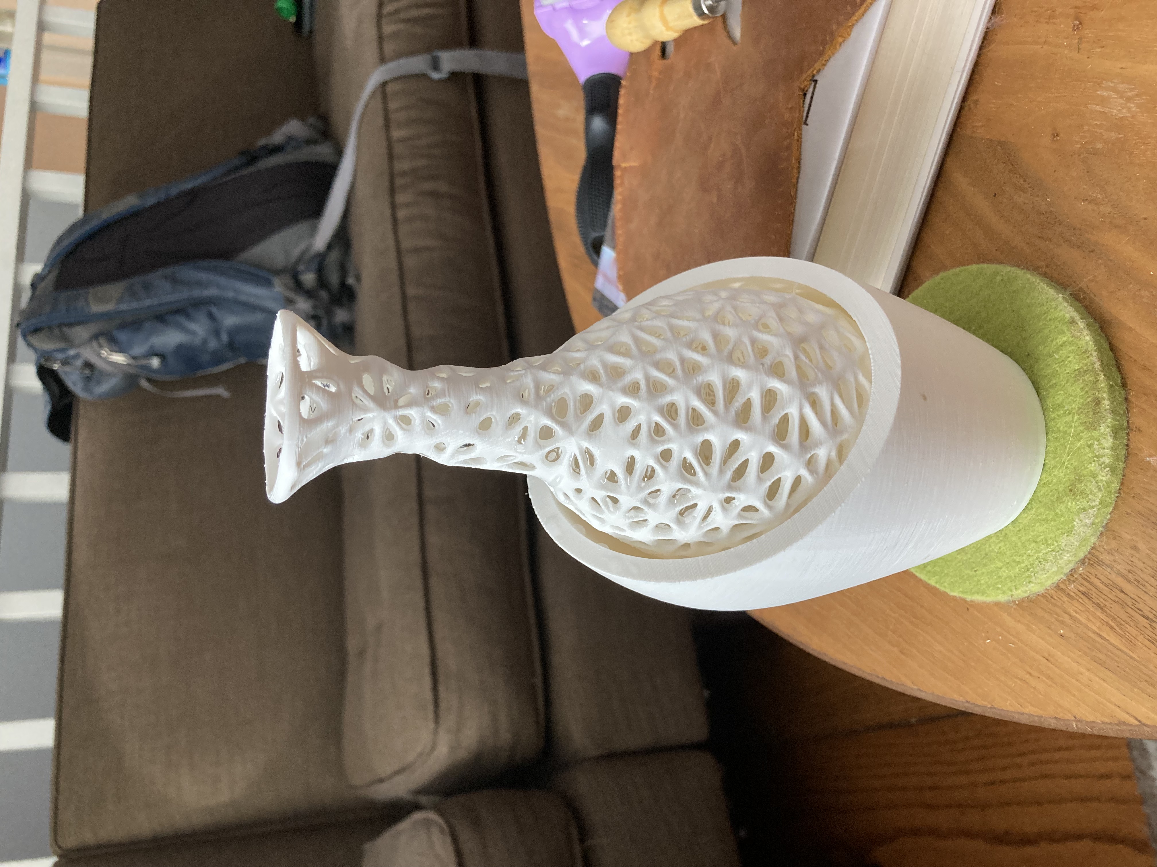 Water Lattice Vase