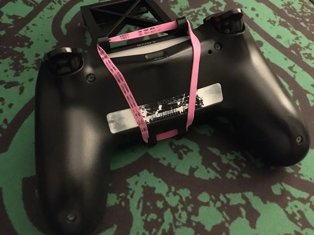 Controller Phone Mount by Ash Download free STL model Printables