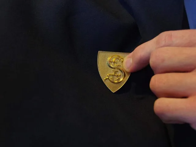 SEA Pin
